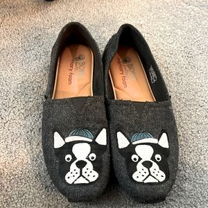Bobs dog patch shoe. Size 8